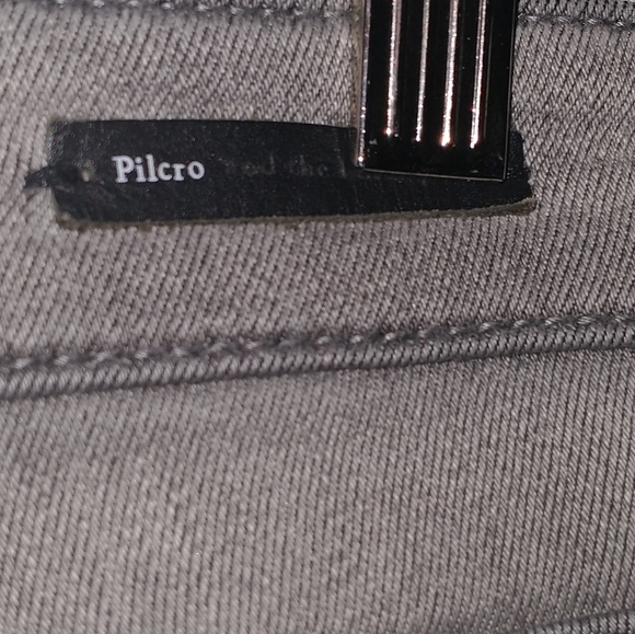 Pilcro Charcoal Skinny Jeans - Picture 5 of 7